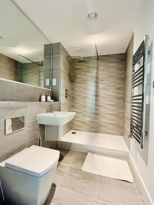 Stunning One Bedroom Apartment In Old Trafford Manchester Eksteriør bilde