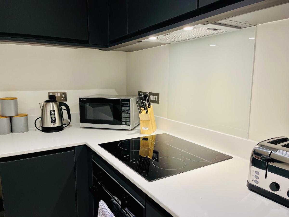Stunning One Bedroom Apartment In Old Trafford Manchester Eksteriør bilde